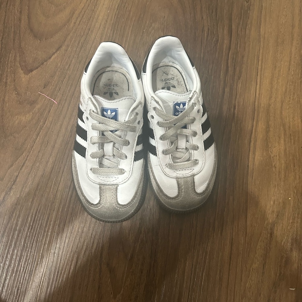 Adidas White and Gray Mesh Sneakers for Everyday Comfort